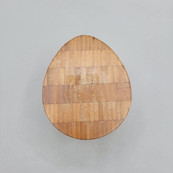 Teardrop Bamboo Salt Storage Box With Twist Hinged Lid - Picture 7 of 7